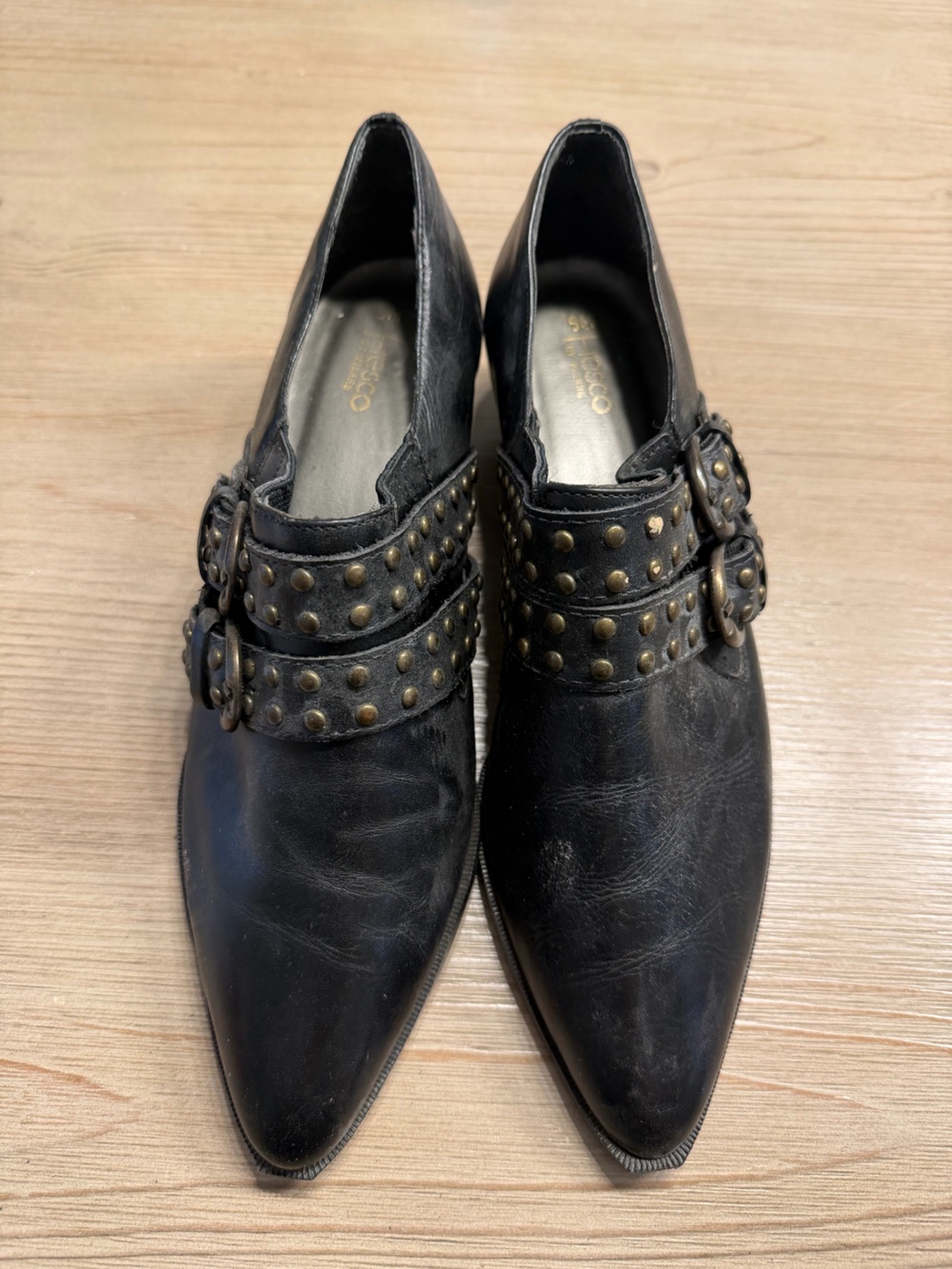 Women’s vintage size 9 Black Studded Leather Slip-On boots
